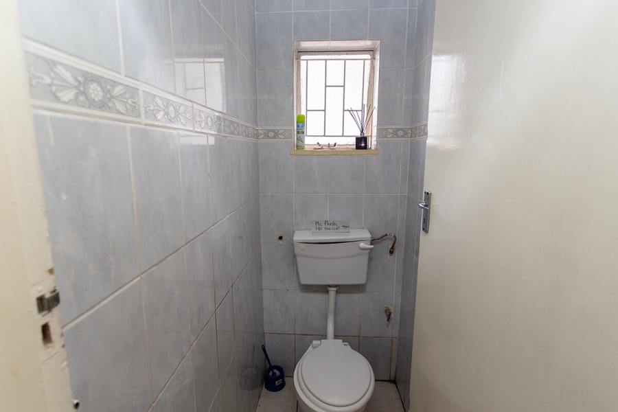 6 Bedroom Property for Sale in Richmond Western Cape